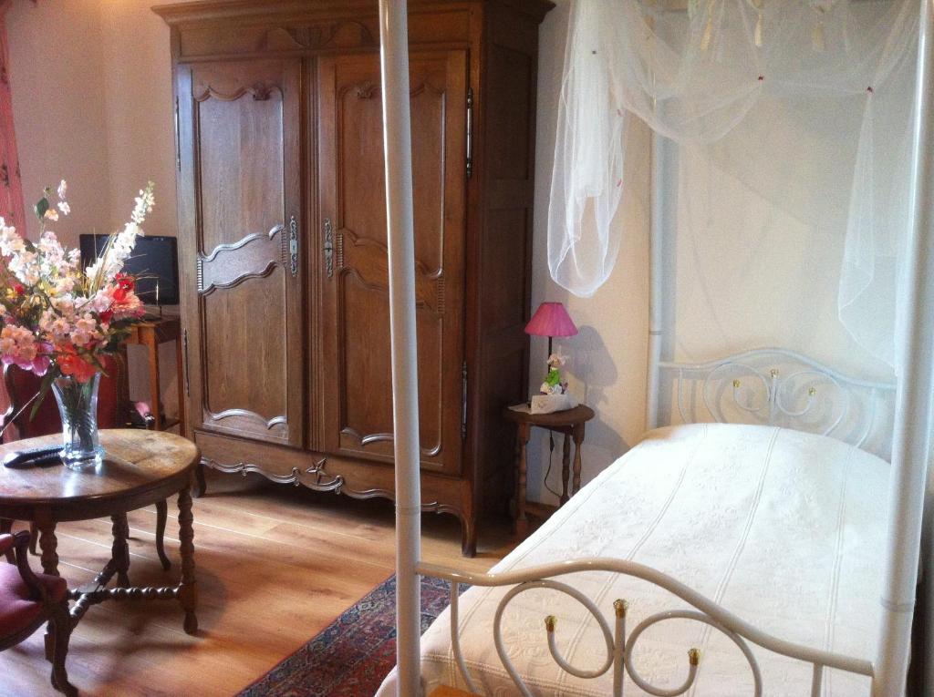 Ferme Du Montheu Bed and Breakfast Dommartin sous Amance Rum bild